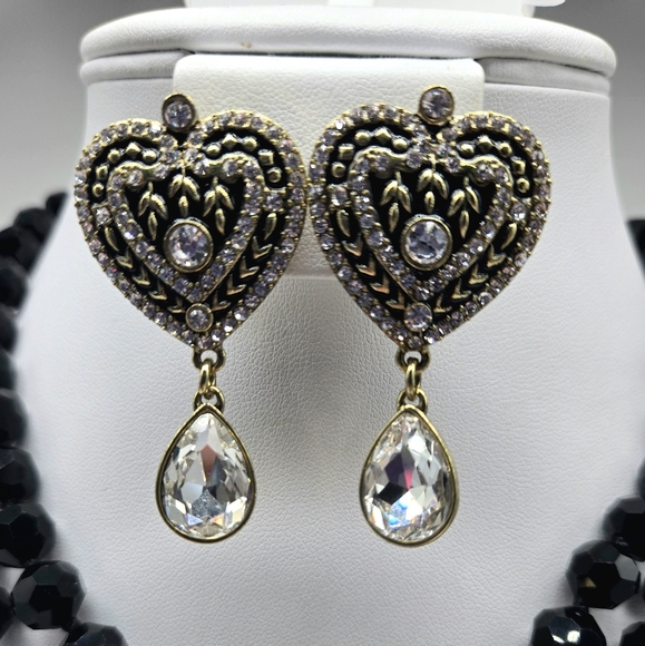 Heidi Daus Swarovski Crystal and Enamel Heart Statement Necklace Earring Set - Picture 8 of 12